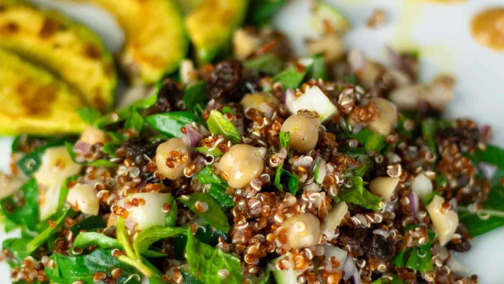 Salada-de-quinoa-com-avocado